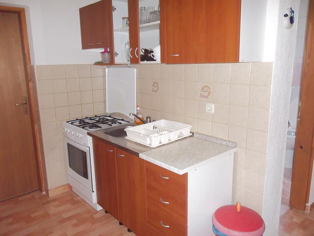 Apartmani Mira Vir Esterno foto